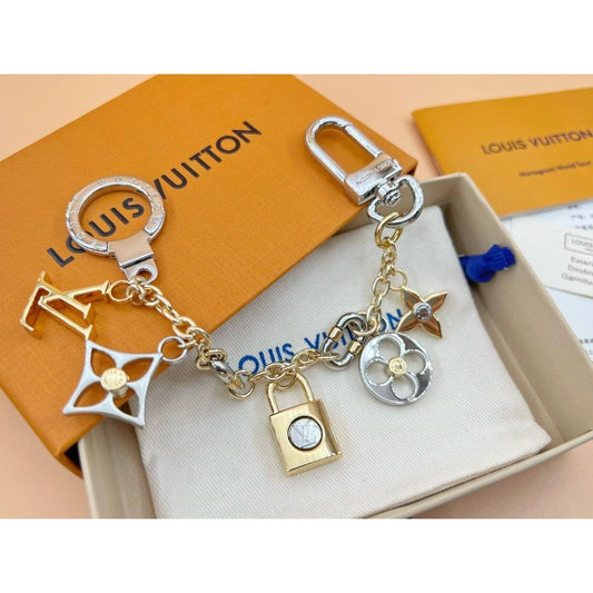 SPRING STREET CHAIN BAG CHARM