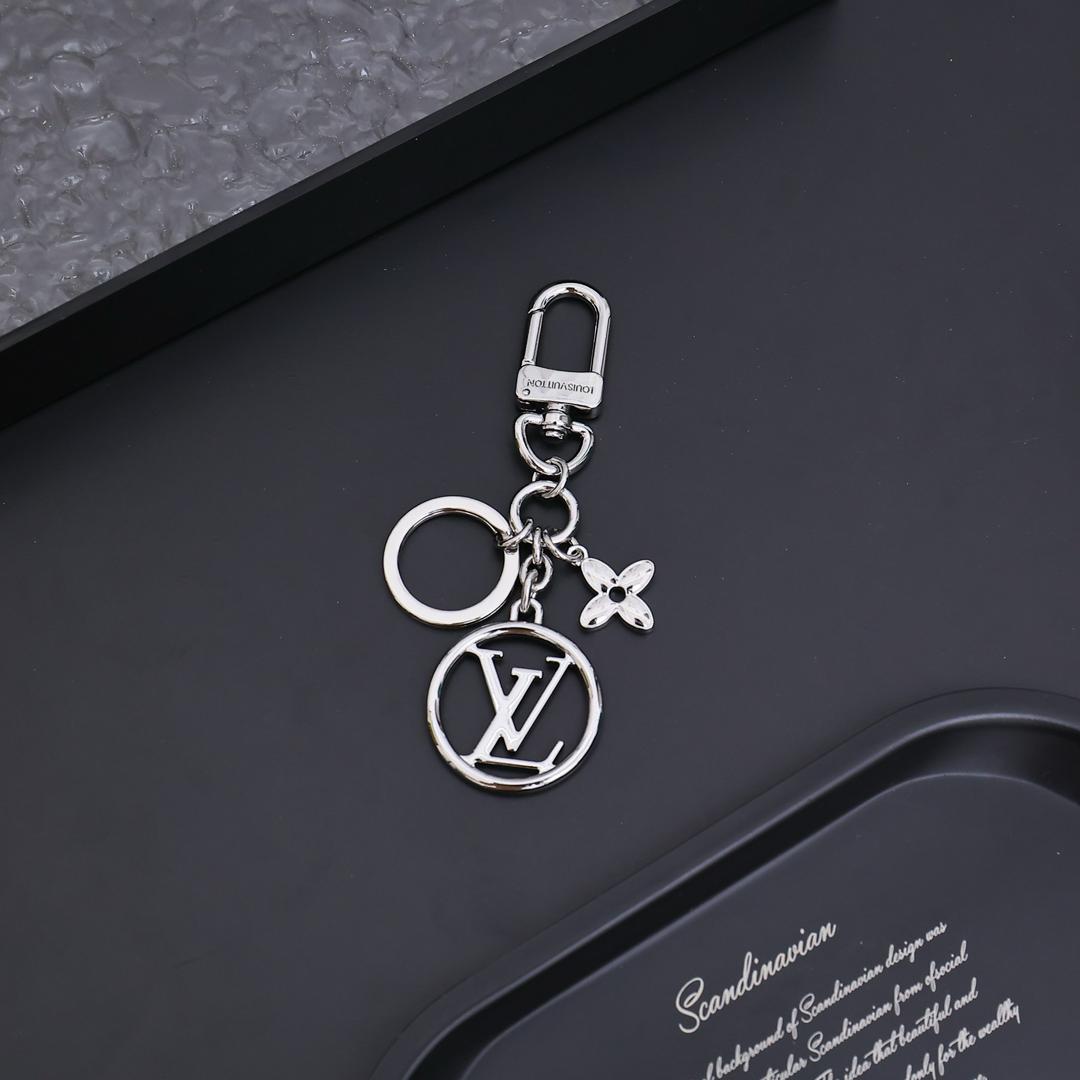 BLOOMING FLOWER BB BAG CHARM & KEY HOLDER